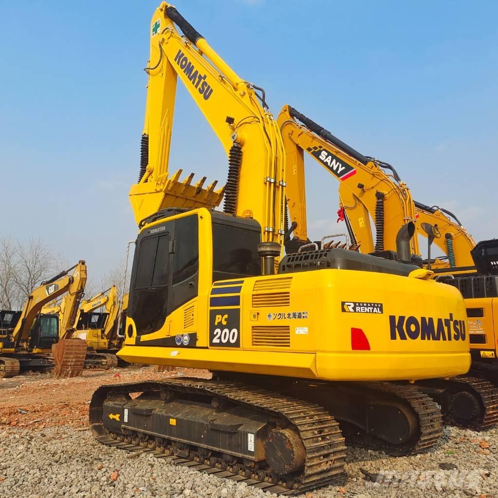 Komatsu PC200-8 Bageri gusjeničari