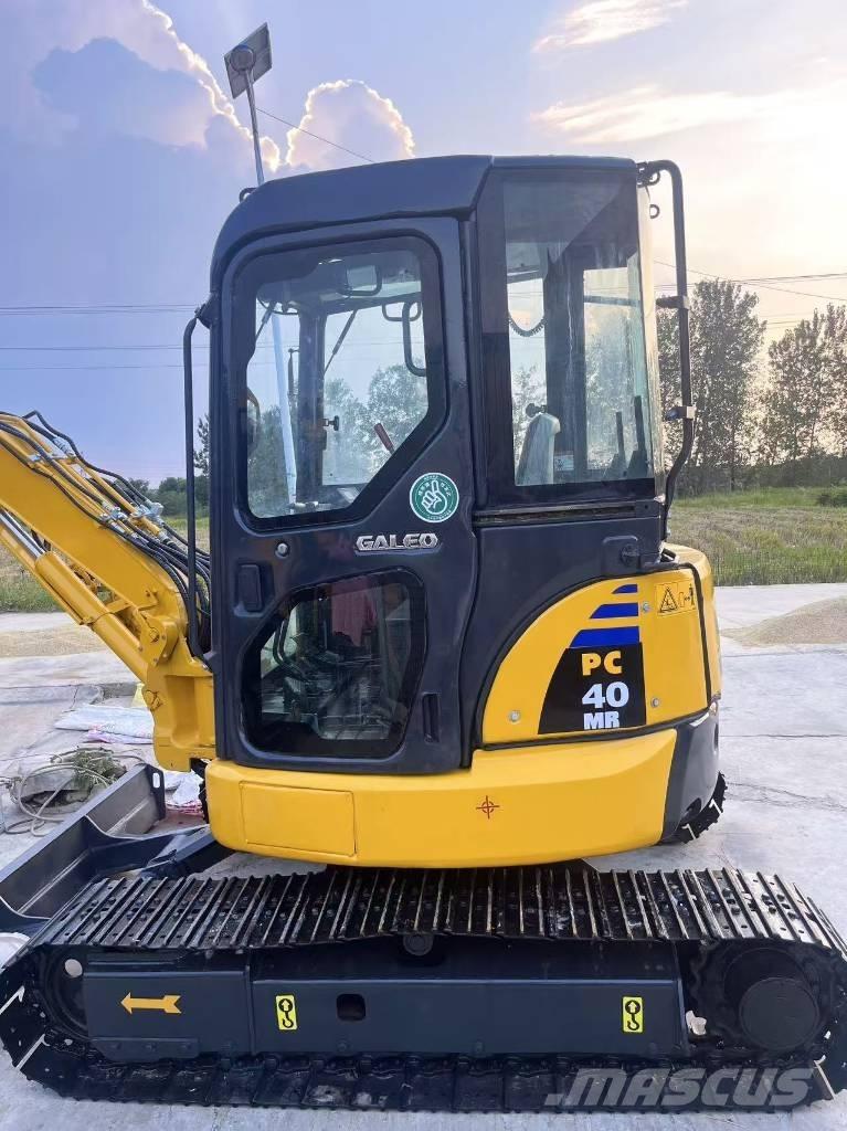 Komatsu PC 40 MR Mini bageri <7t