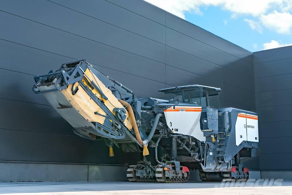 Wirtgen W 220 FI Asfaltne hladne glodalice