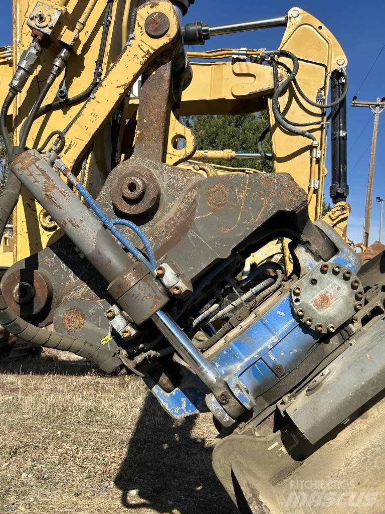 CAT 323 EL Bageri gusjeničari