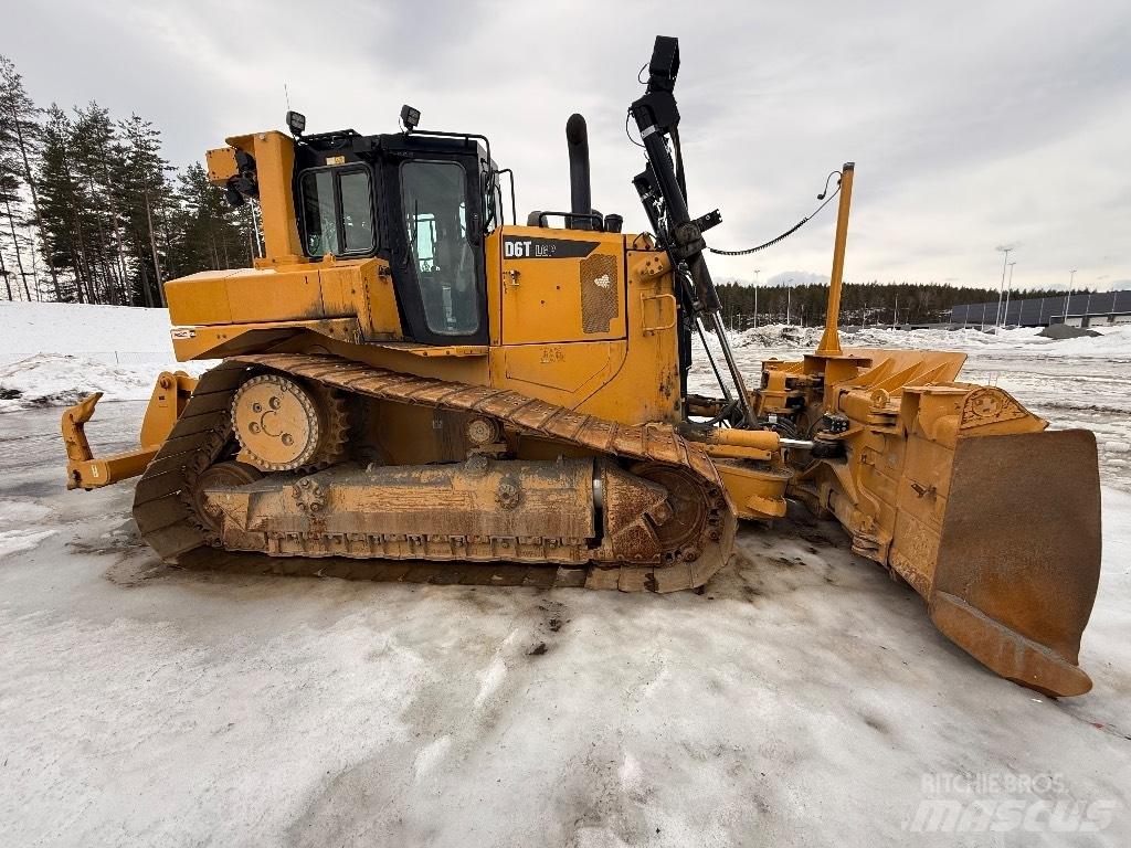 CAT D 6 T LGP Buldožeri gusjeničari