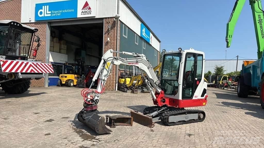 Takeuchi TB225 Mini bageri <7t