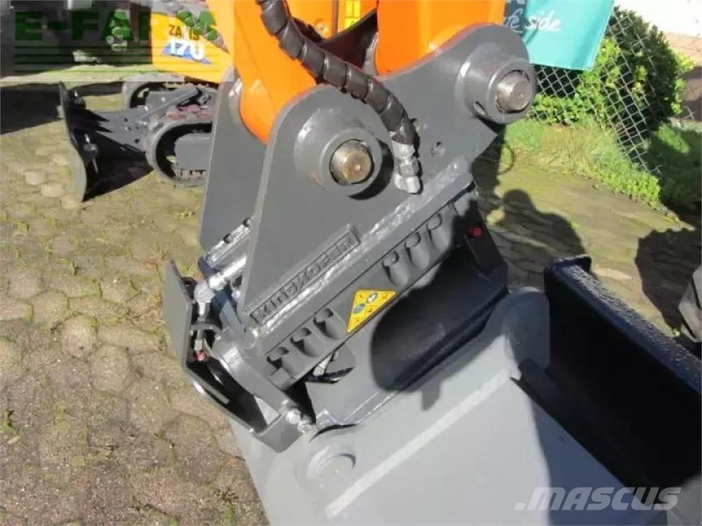 Hitachi zx 33 u-6 Bageri na kotačima
