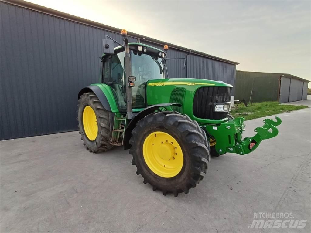 John Deere 6820 Traktori