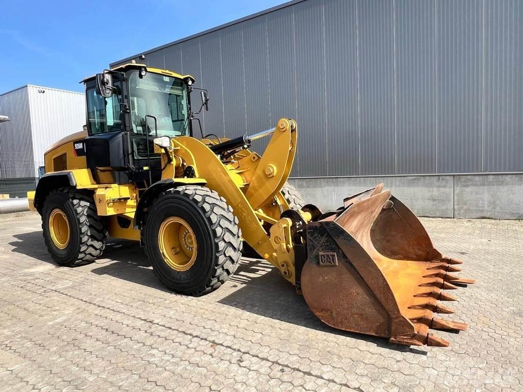 CAT 926M Utovarivači na kotačima