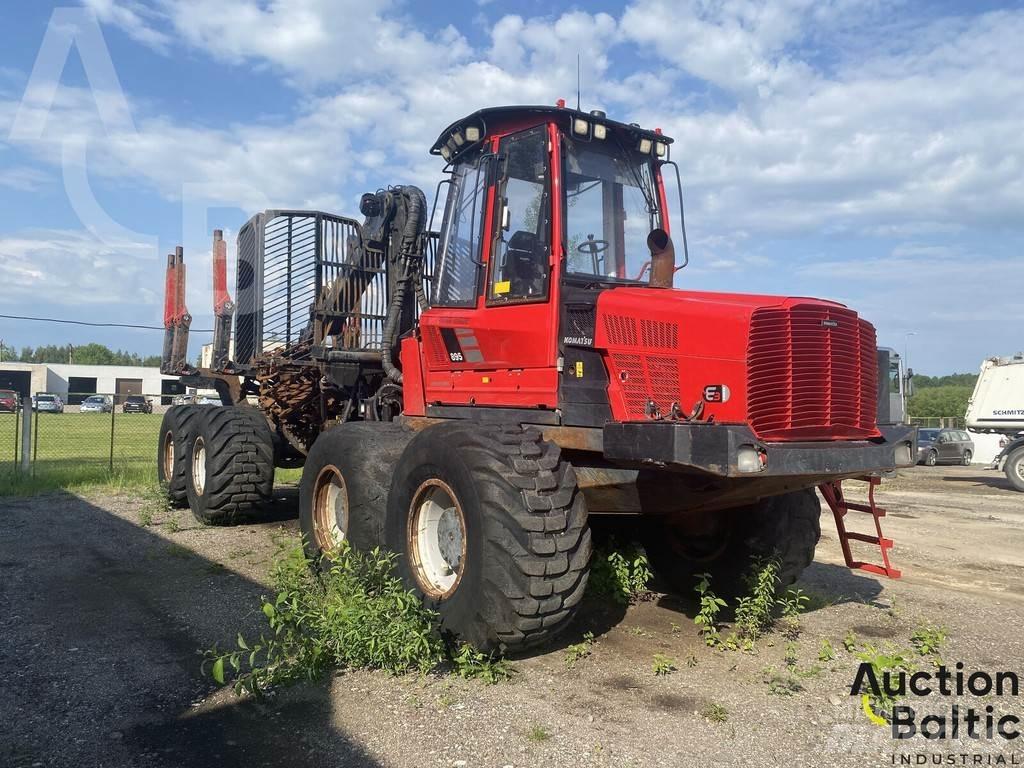 Komatsu 895 Forvarderi