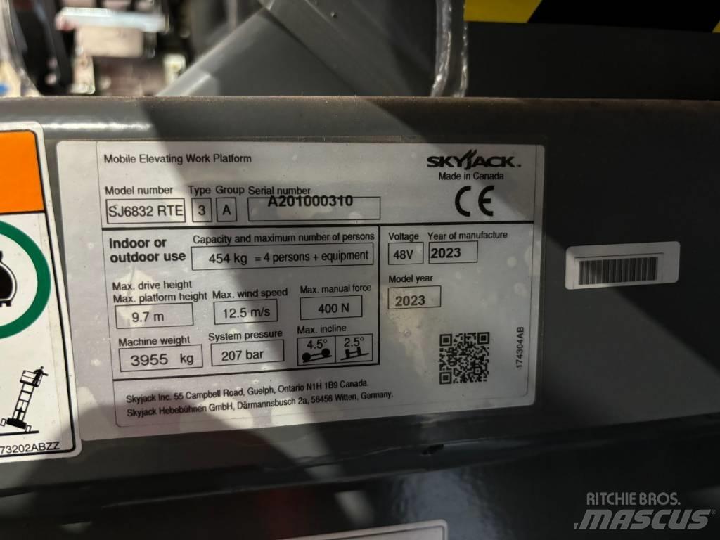 SkyJack SJ 6832 RTE Škaraste platforme