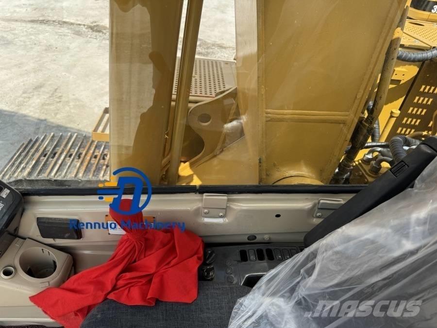 CAT 320B Bageri gusjeničari