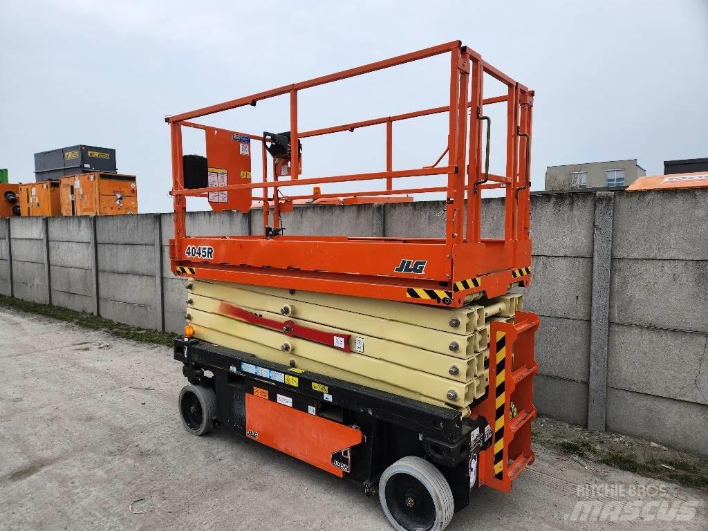 JLG 4045 Škaraste platforme