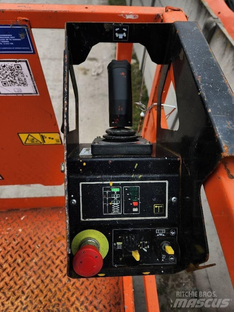 JLG 4045 Škaraste platforme
