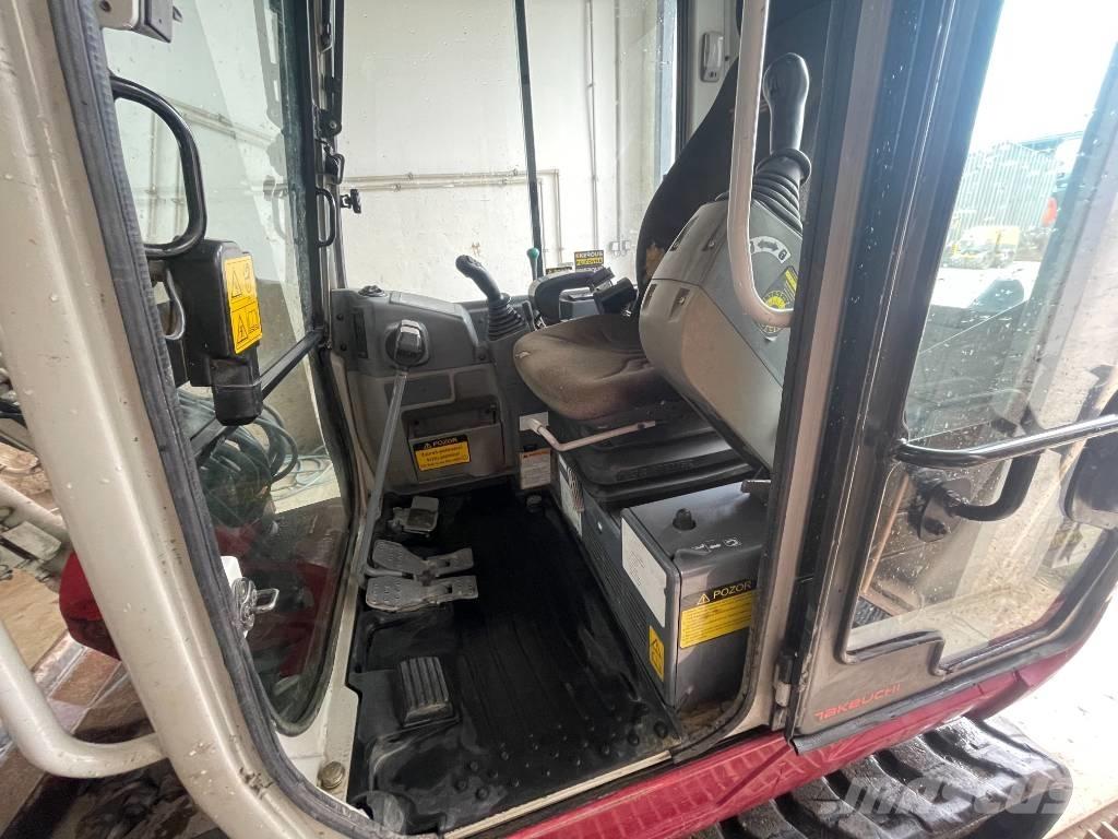 Takeuchi TB 250 Mini bageri <7t