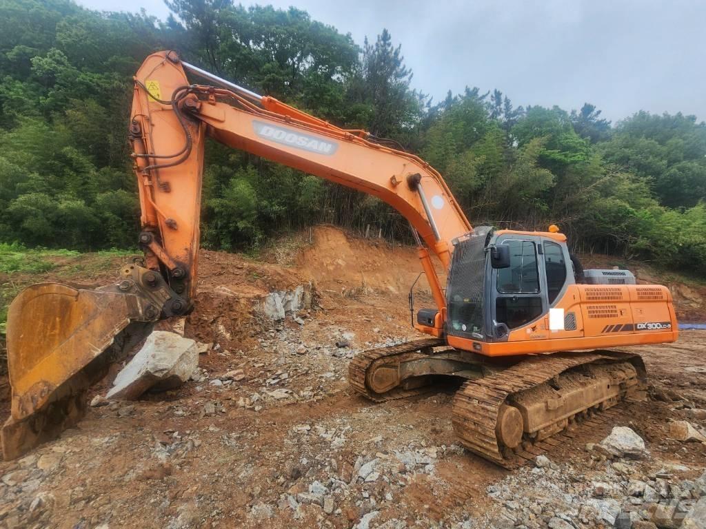 Doosan DX 300 LC-5 Bageri gusjeničari