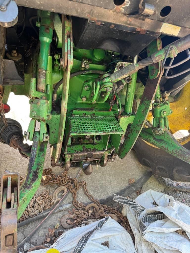 John Deere 2850 Traktori