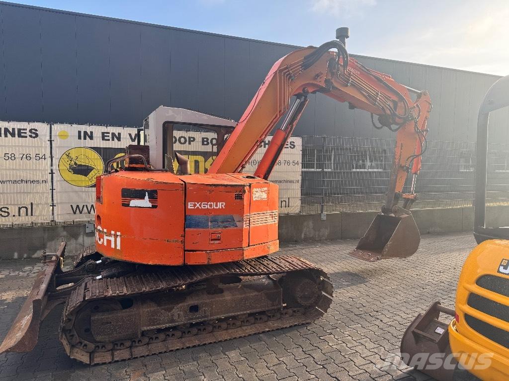 Hitachi EX 60 Mini bageri <7t