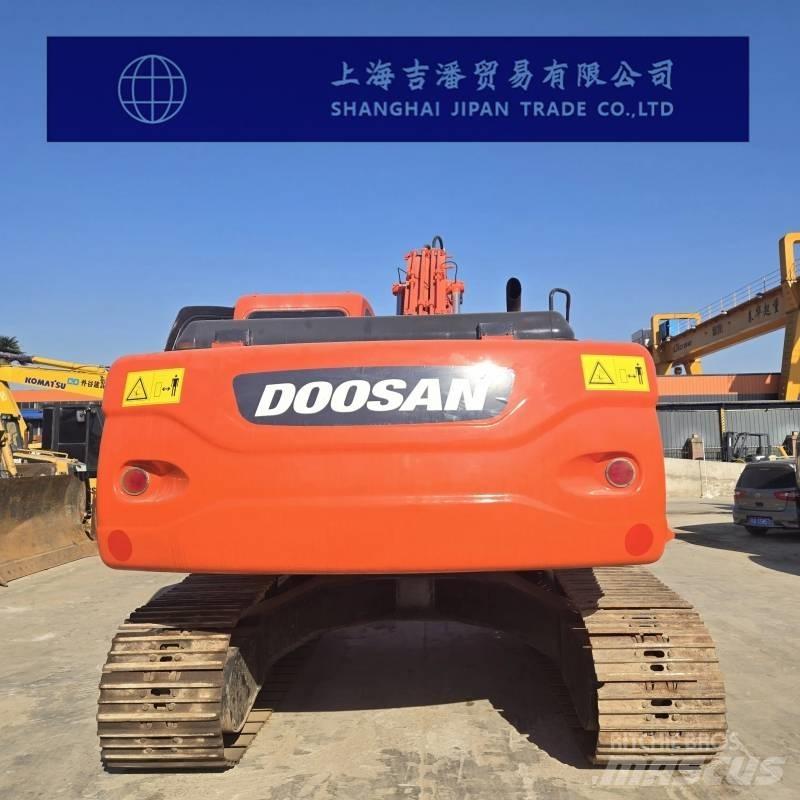Doosan DX 225 Bageri gusjeničari