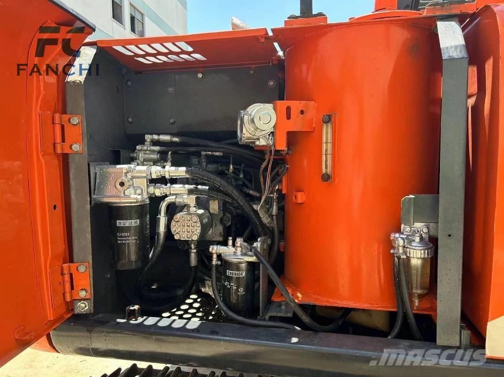 Hitachi ZX 120 Bageri gusjeničari