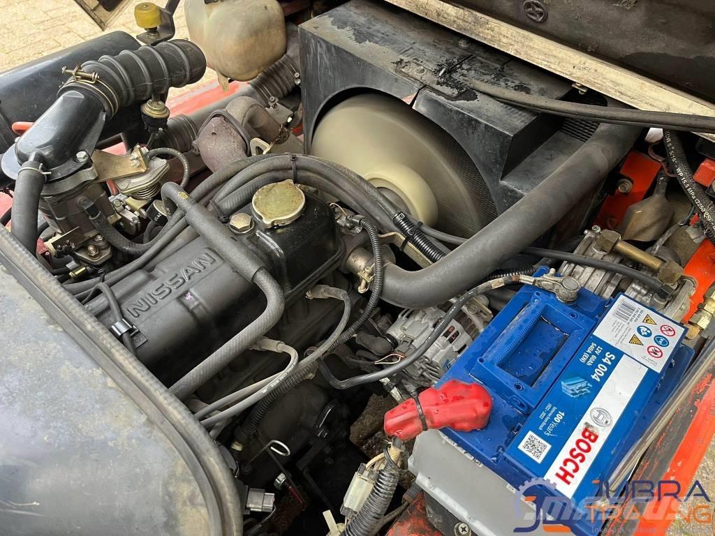 Nissan APJ02A25PU Plinski viličari