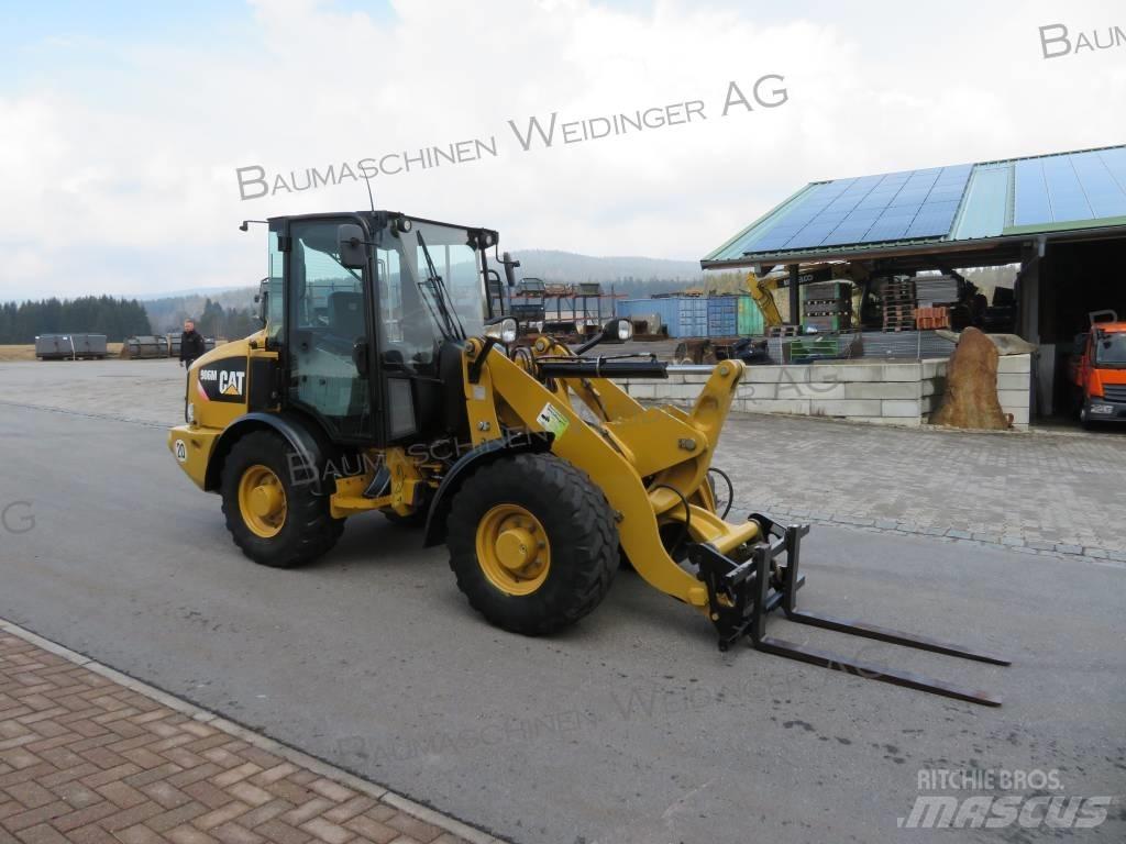 CAT 906M Utovarivači na kotačima