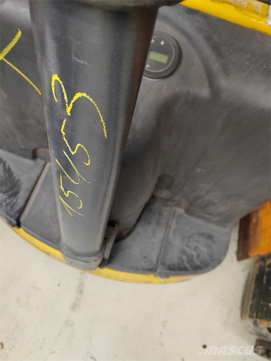 OM TL 18 Ručni električni viličar