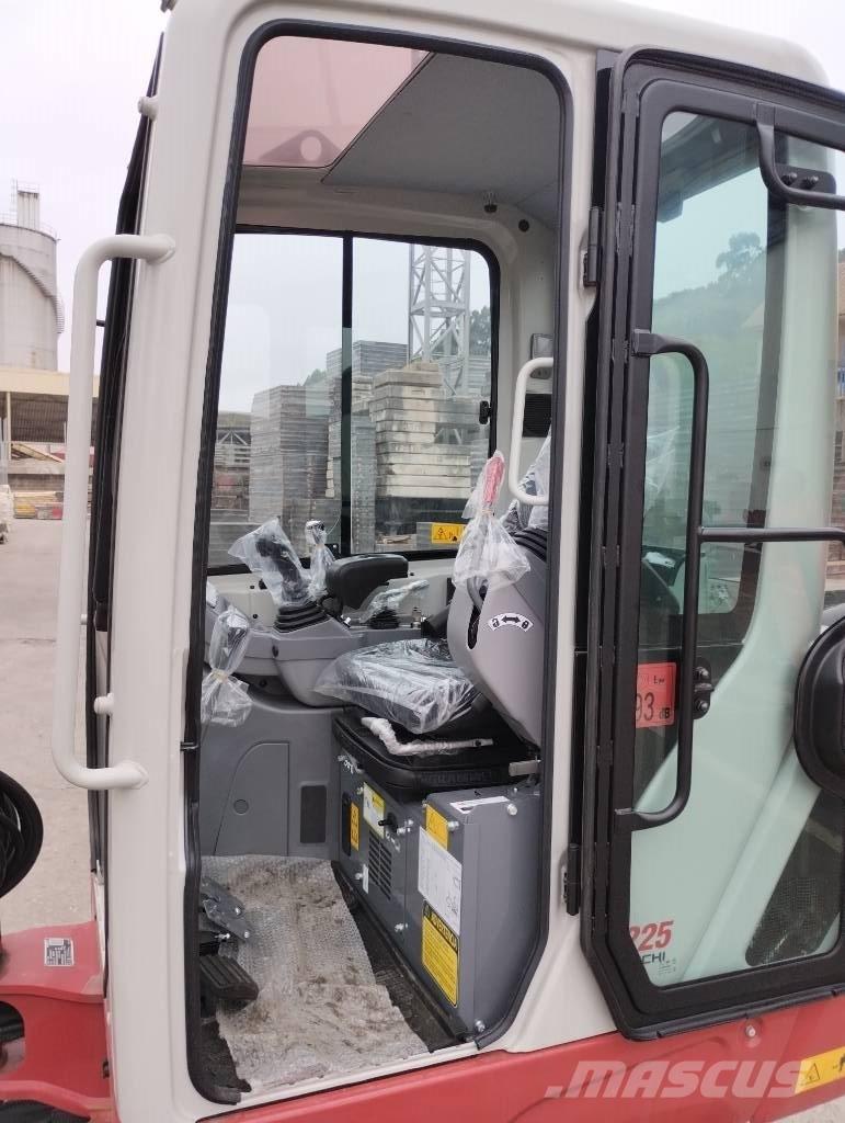 Takeuchi TB 225 Mini bageri <7t