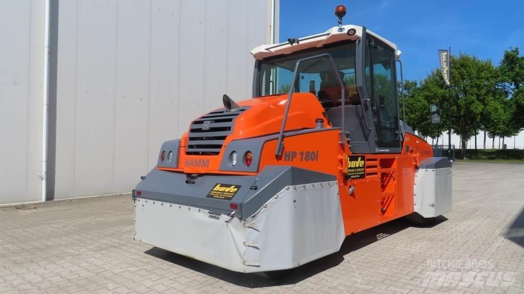 Hamm HP 180i Gumeni valjci na kotačima