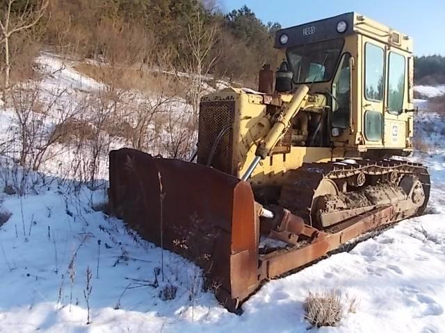 CAT D 5 B Buldožeri gusjeničari