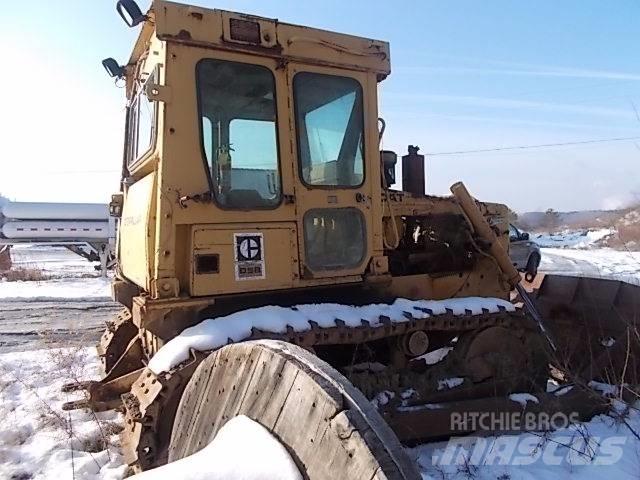 CAT D 5 B Buldožeri gusjeničari