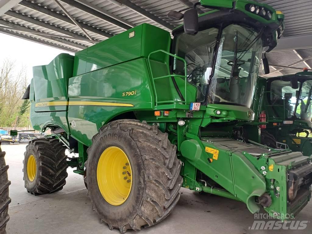 John Deere S790i Kombajni