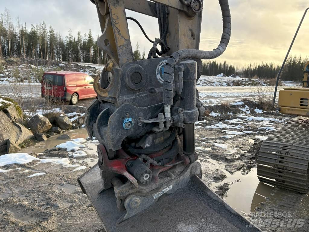 CAT 313F Bageri gusjeničari