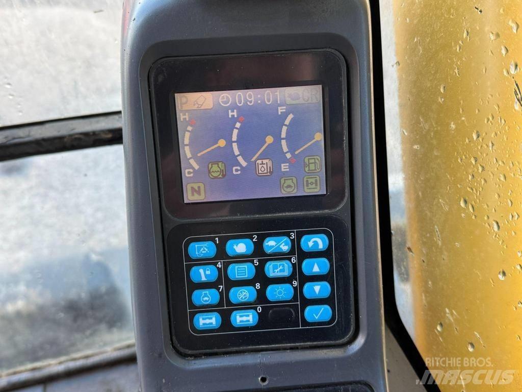 Komatsu PW 160-7 Bageri na kotačima