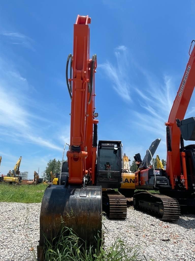 Hitachi ZX200 Bageri gusjeničari