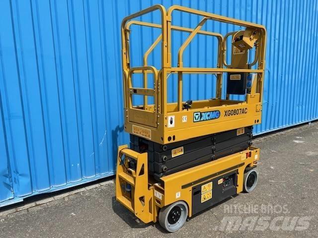 XCMG XG 0807 AC Škaraste platforme