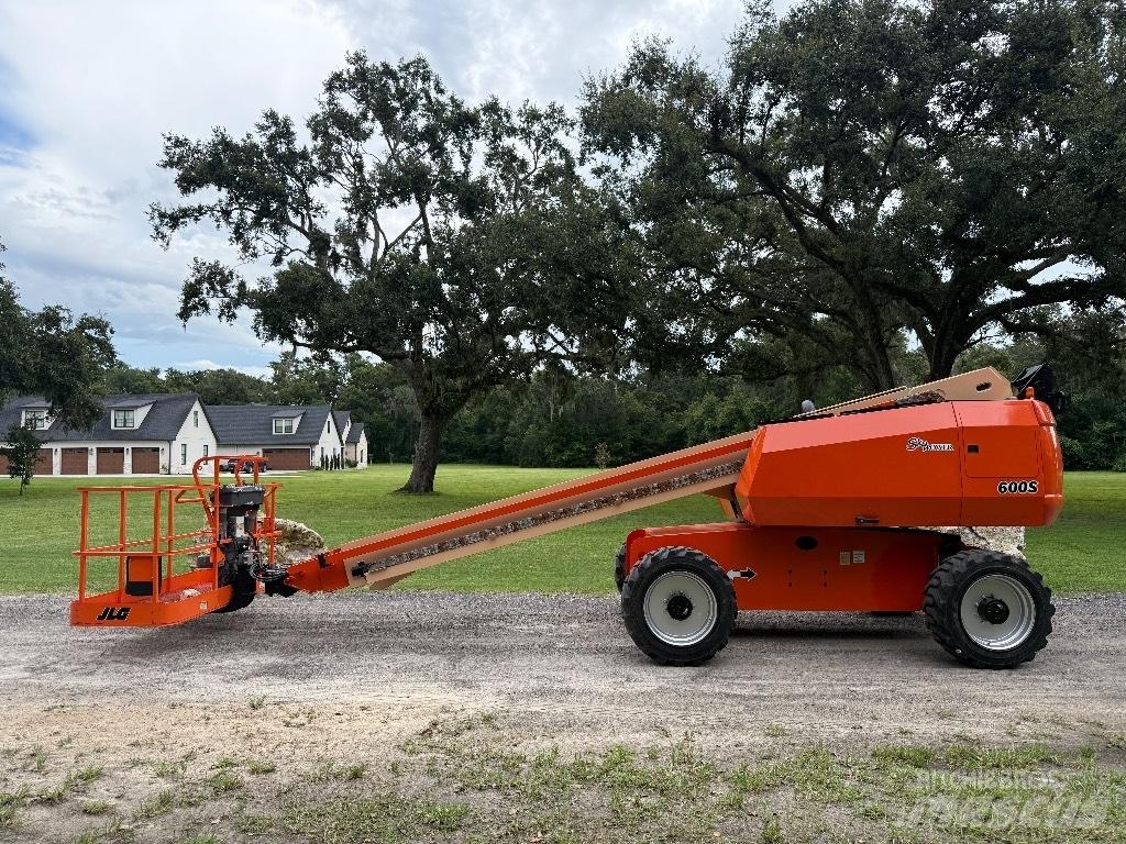 JLG 600 S Teleskopske podizne platforme