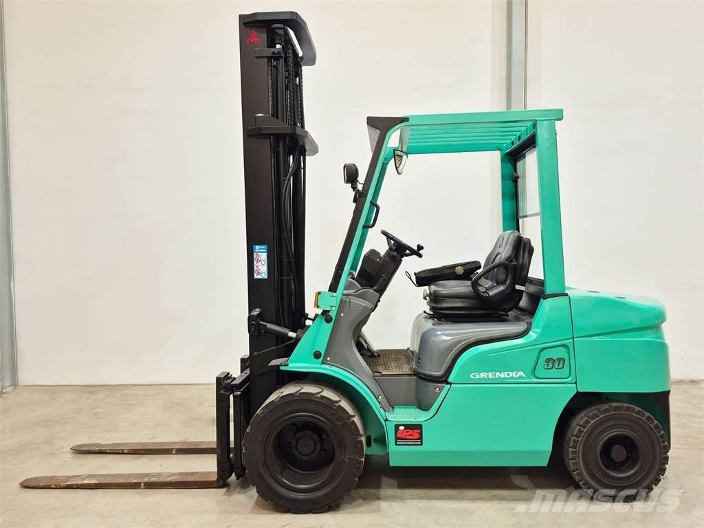Mitsubishi FD30NTD Dizelski viličari