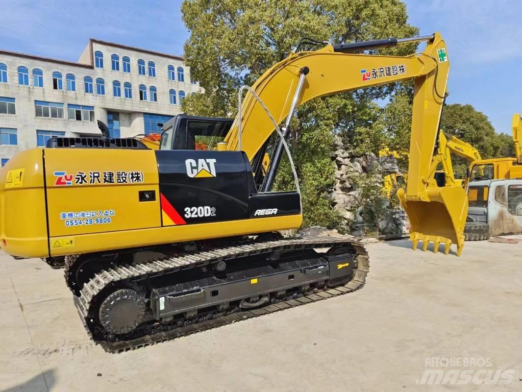 CAT 320 D2 Bageri gusjeničari