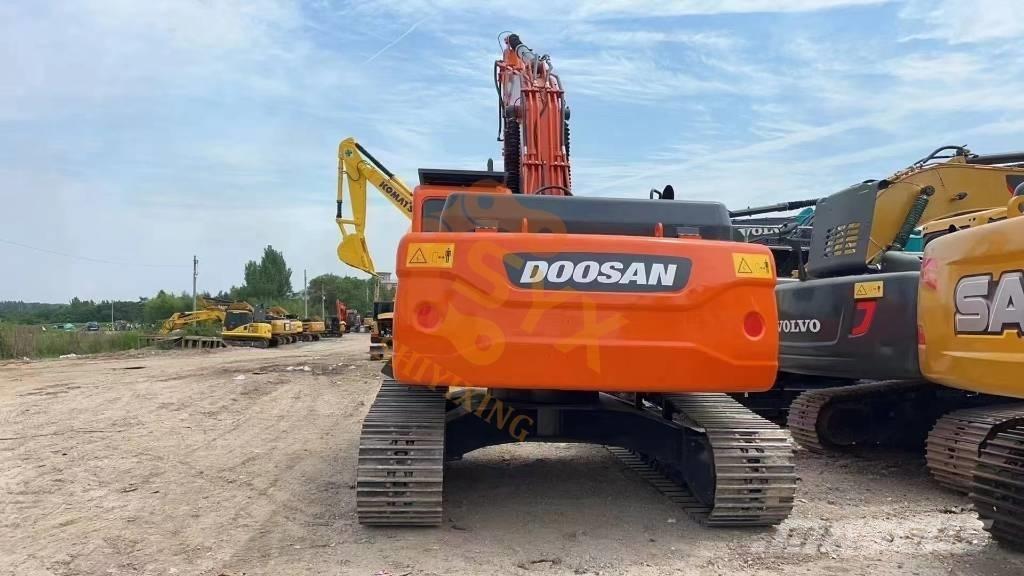 Doosan DX 225 LC Bageri gusjeničari