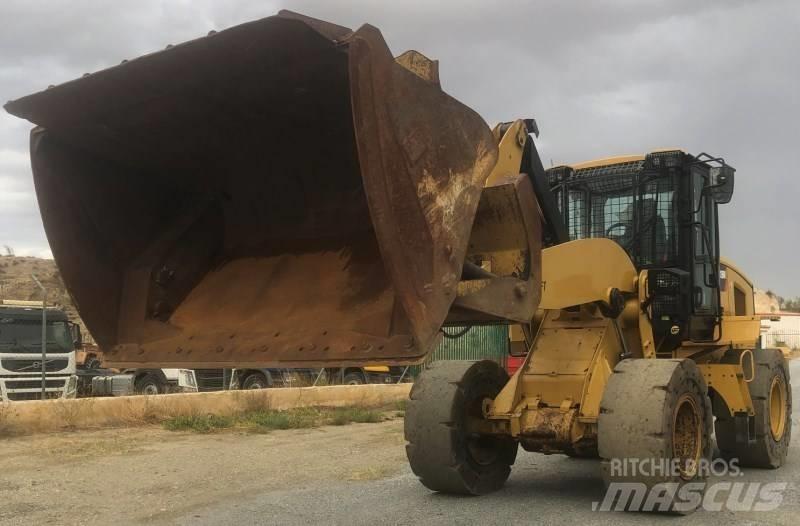 CAT 926M Utovarivači na kotačima