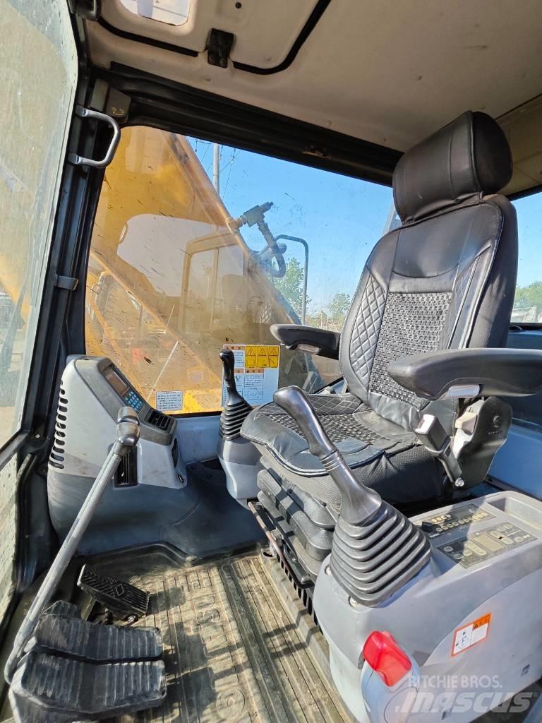 Komatsu PC 160 LC-7 Bageri gusjeničari