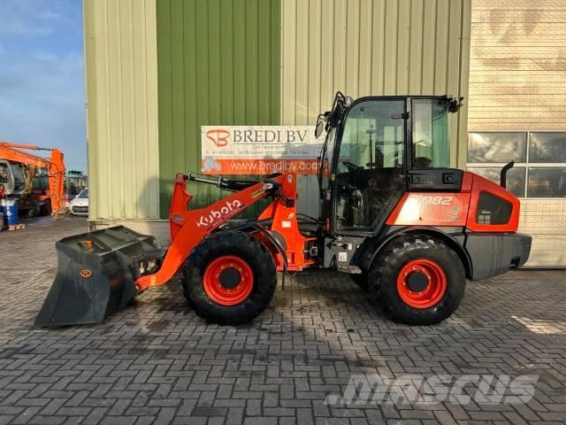 Kubota R 082 Utovarivači na kotačima