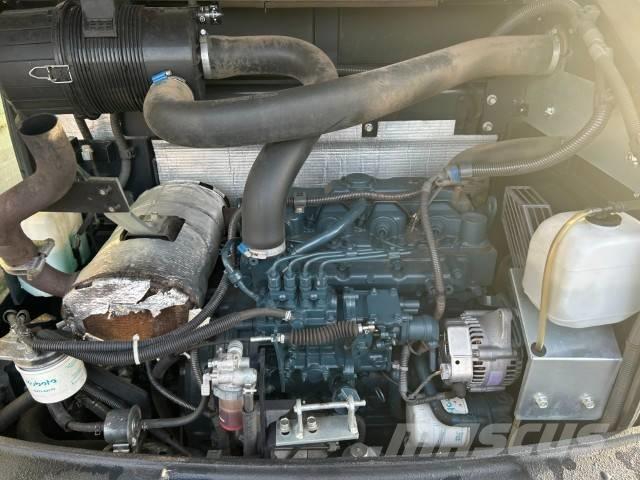 Kubota R 082 Utovarivači na kotačima