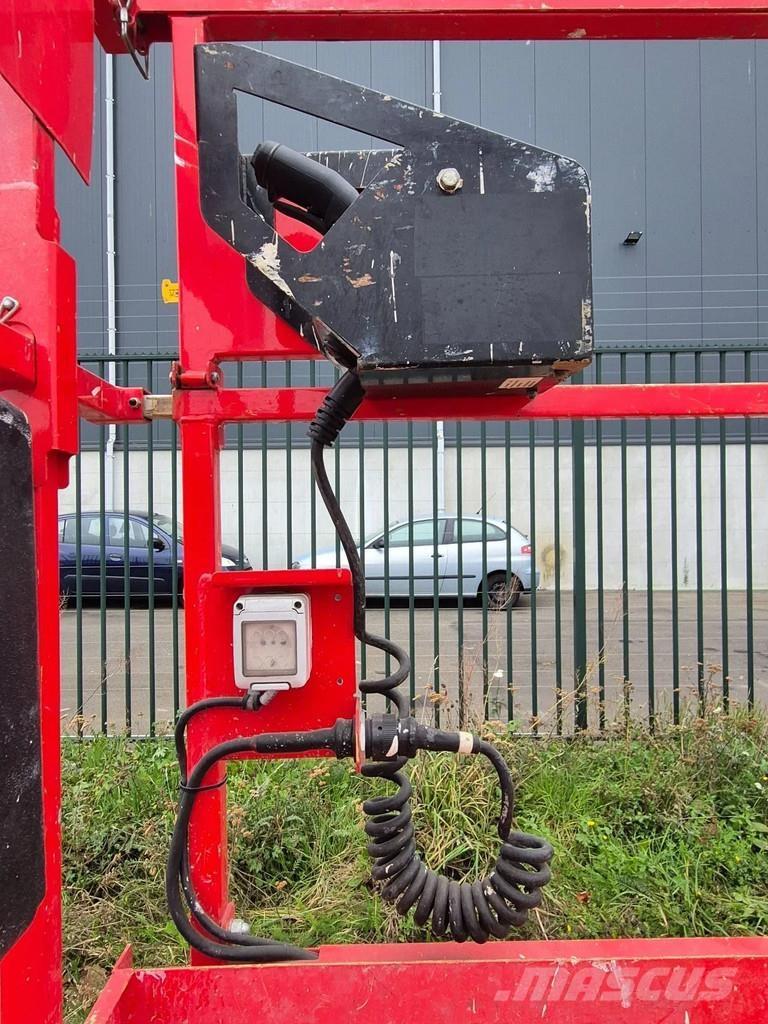 JLG 6rs Škaraste platforme