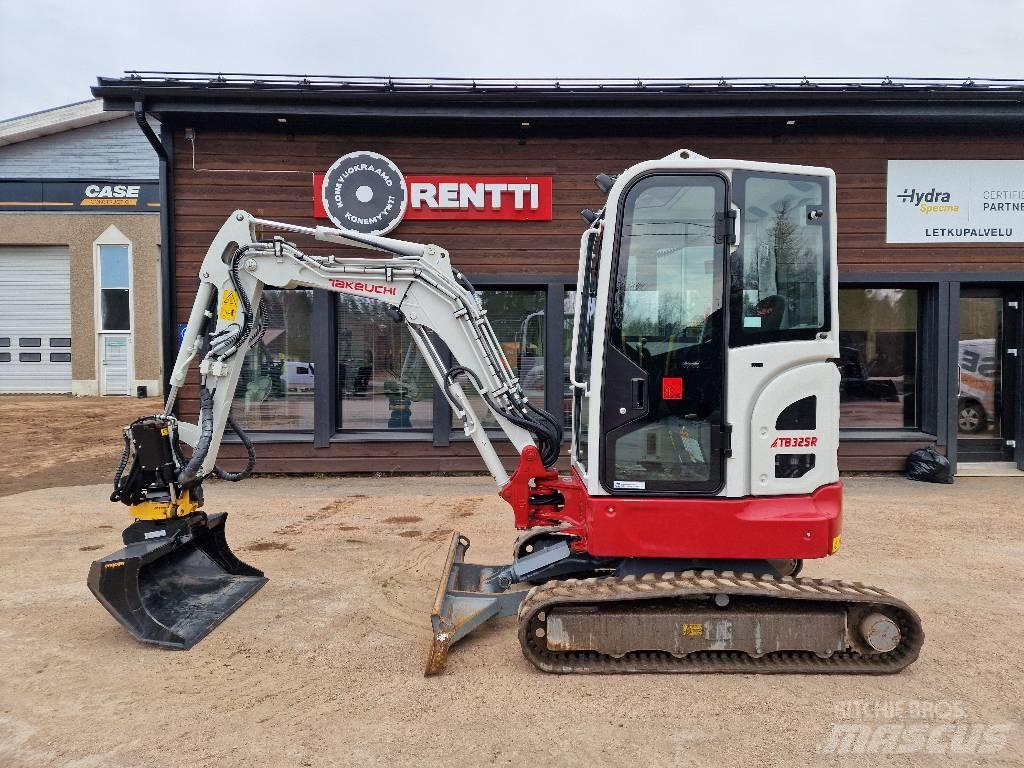 Takeuchi TB 325 R Mini bageri <7t