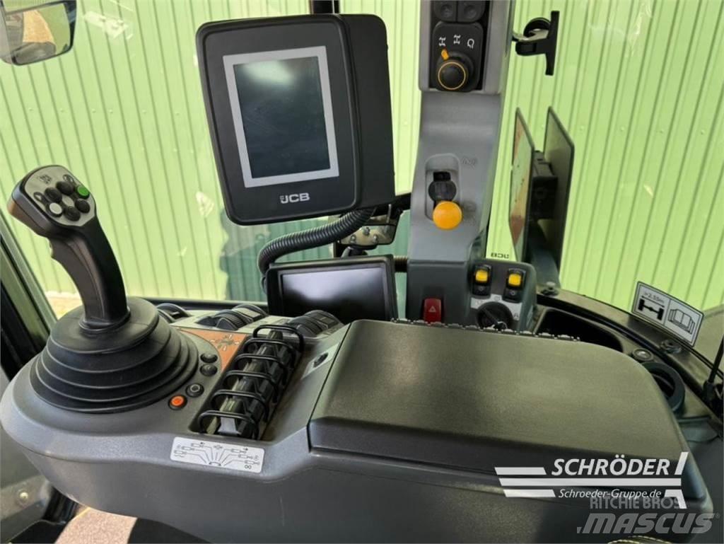 JCB FASTRAC 4220 Traktori