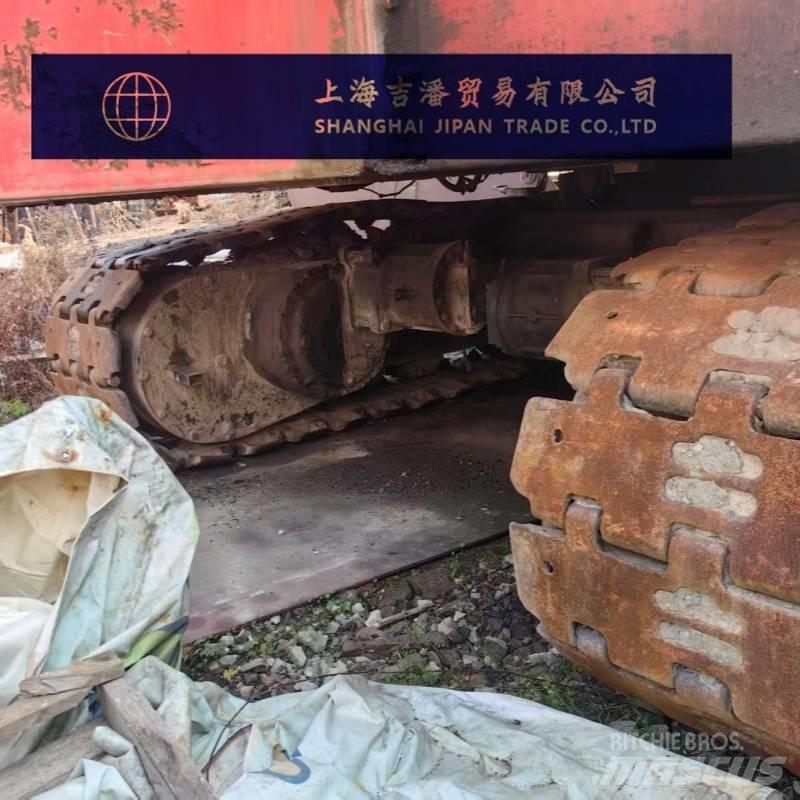 Hitachi KH 180 Kranovi sa gusjenicama