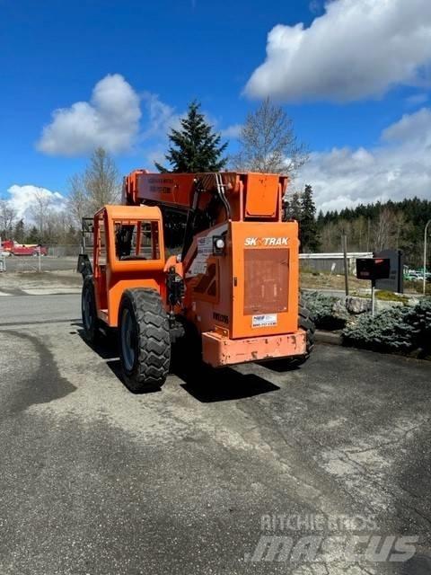 JLG 10054 Terenski viličar