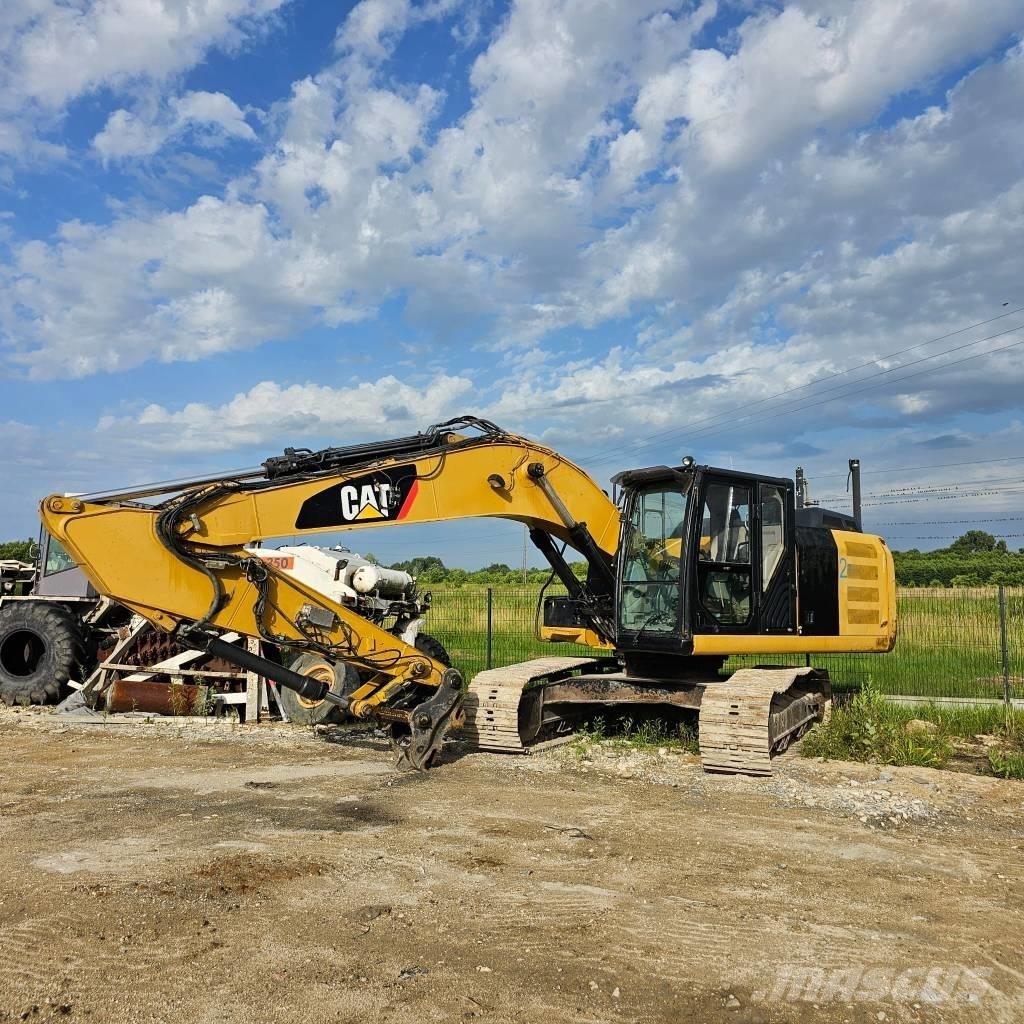 CAT 320 E Bageri gusjeničari