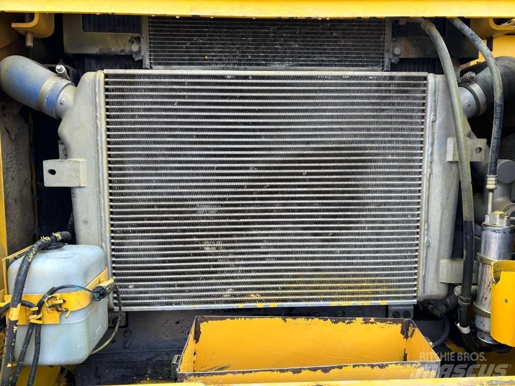 Komatsu PC 340 LC-7 Bageri gusjeničari