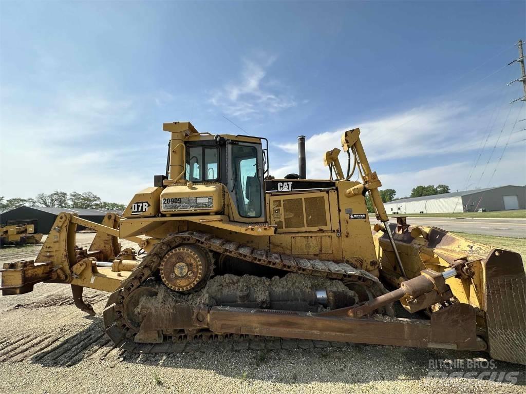 CAT D7R Buldožeri gusjeničari