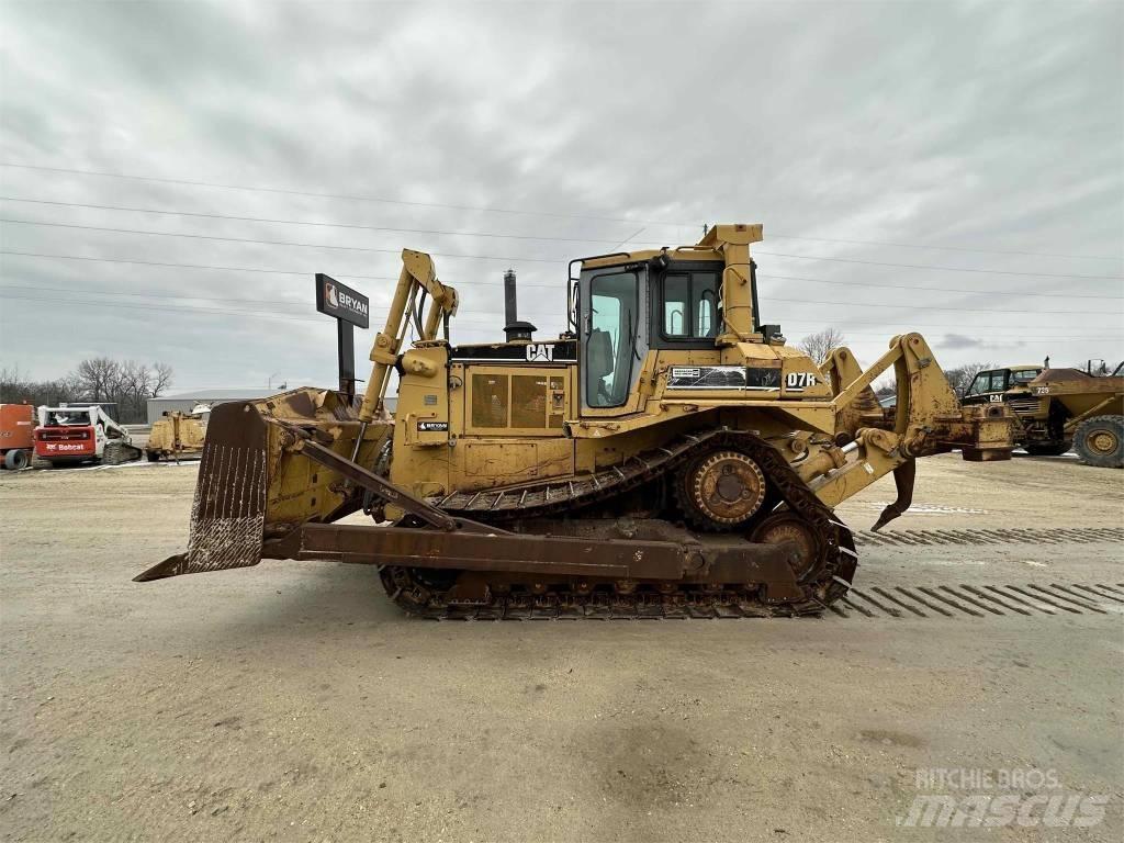 CAT D7R Buldožeri gusjeničari
