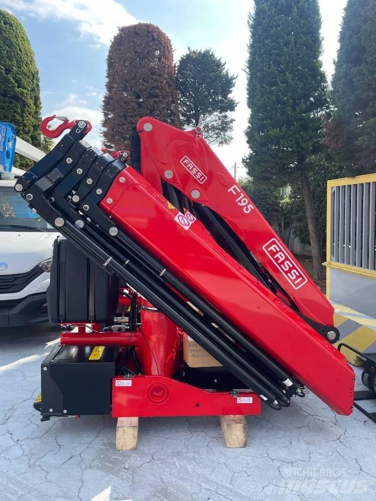 Fassi F195A.1.25 Kranovi za utovar
